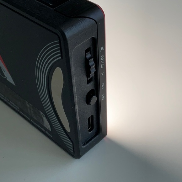 Aputure Amaran MC RGBWW Mini - Picture 2 of 4